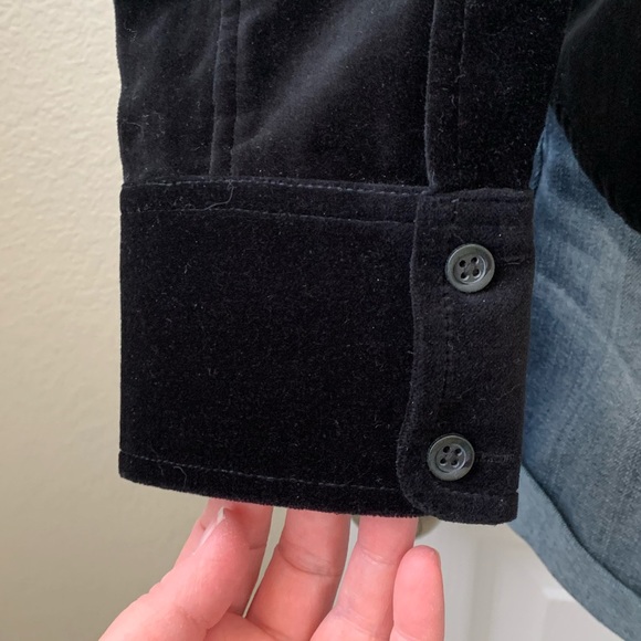 Eddie Bauer Velvet Button Down Shirt - EUC - Picture 2 of 6